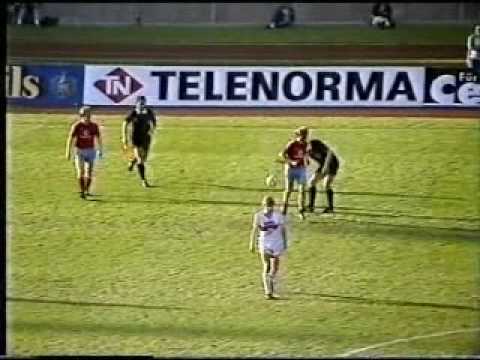 German Cup Final 1986 (Bayern v Stuttgart) (2/5)
