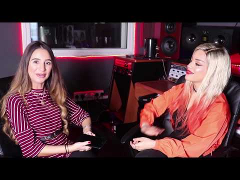 The Social Reality Show: KLAUDIA KEZIAH - Social media, music and #bae!