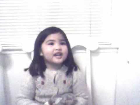 Yoanna says "Happy Thanksgiving!"