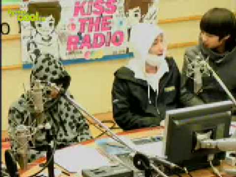 SHINee Minho & Superjunior Lee Teuk cute interaction @sukira [20090225]