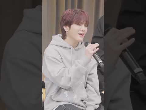 UP10TION (업텐션) singing On Rainy Days (비가 오는 날엔)