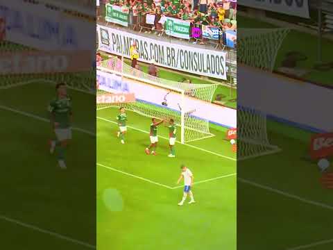 O BAIXINHO ARIAS MARCOU DE CABEÇA PRO VERDÃO! #shorts