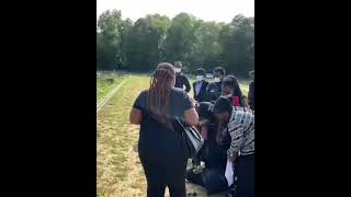 Download lagu Sound Sultan's wife breaks down at his funeral in New Jersey mp3