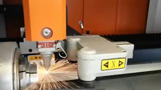 Máy Laser cắt ống - hộp Ironwood nguồn cắt 3kw Nạp phôi tự động