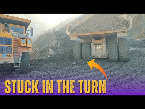 Heavy Haulage Transport Skills Dangerous Off-Road Ride Heavy Equipment Fails and Wins Compilation