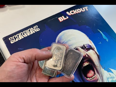 Dischi in vinile vintage e lingotti d'argento vintage #physicalmedia #silverbullion