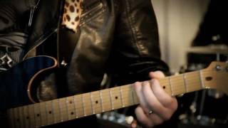 Chris Brooks - Velvet Claws [OFFICIAL MUSIC VIDEO]