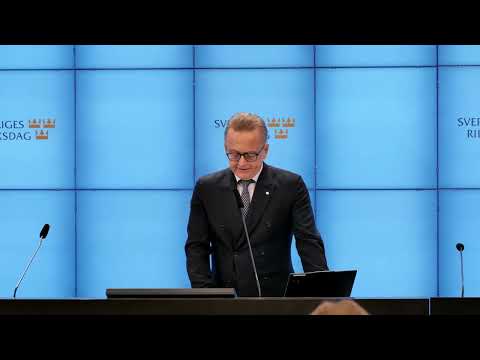 LIVE: Pressträff med Fredrik Olovsson