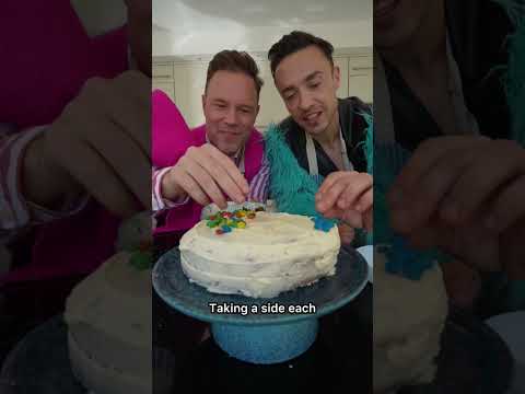 #AD M&M’S Minis adds a perfect pop of colour & joy to baking! Share the magic! #M&MS