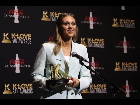 Sadie Robertson Huff Calls Hosting 11th Annual K-LOVE Fan Awards A Dream Come True