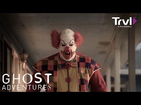 Go Inside the Clown Motel | Ghost Adventures | Travel Channel