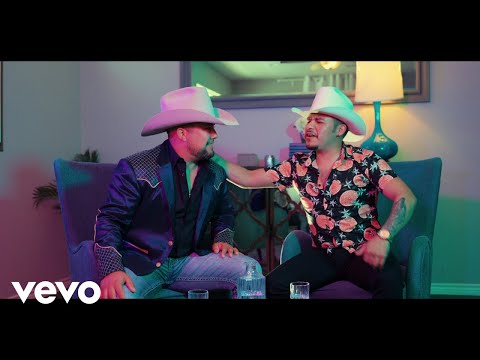 La Nueva Estrategia, La Maquinaria Norteña - Amores Van Y Vienen