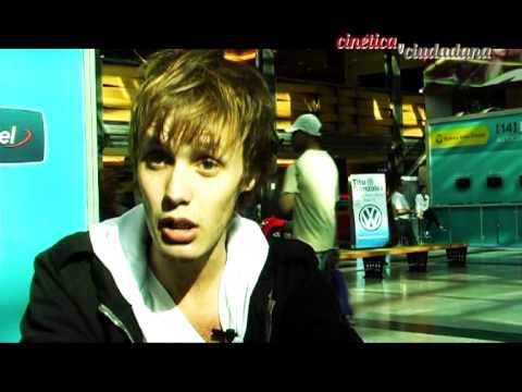 Mariano Hueter: La nueva cara del cine y la TV argentina. Entrevista por Enfoco Studios.