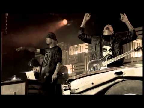 Videoclip de Hey Si Me Ven (En Vivo) — Cartel De Santa