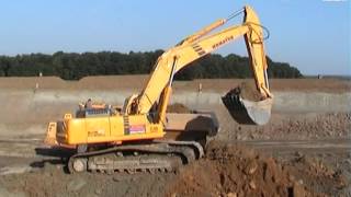 preview picture of video 'Komatsu PC450LC & Volvo A35C / Fa. Rädlinger,  A71 Rannungen, Germany, 12.06.2003.'