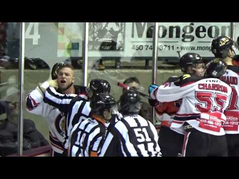 David Lacroix saute sur Thomas Bellemare après que celui-ci refuse le combat