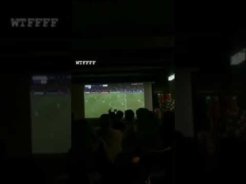 Ajax Fans Count Down To The Final Whistle....😂