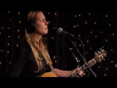 Zoe Muth - Somebody I Know (Live on KEXP)
