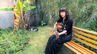 Piscar o olho, por Tiê?