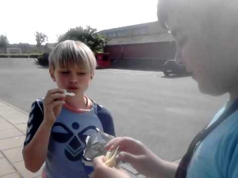 Sådan spiser man chips