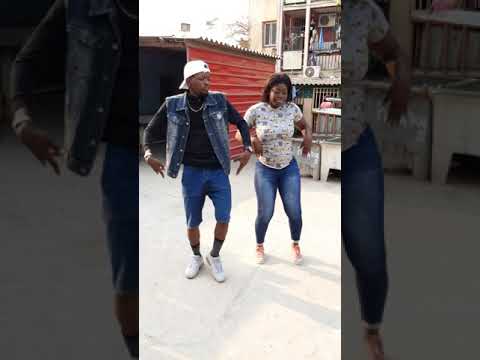 Escova tipo ta dormi, link na descrição