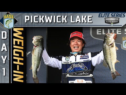 Weigh-in: Day 1 at Pickwick Lake (2022 Bassmaster Elite Series)