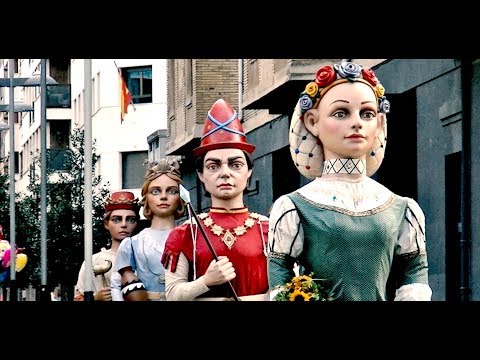 SF TXIKI 17: Gigantes y Cabezudos del Casco Viejo de Pamplona