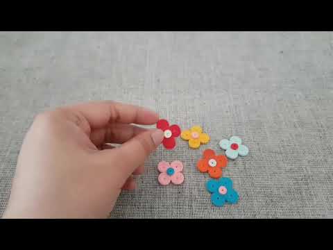 Paper quilling flowers