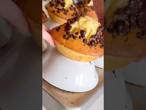 Most delicious 😋chocolate muffins #muffins #chocomuffin #chocolatemuffins #azrahomeskitchen #food