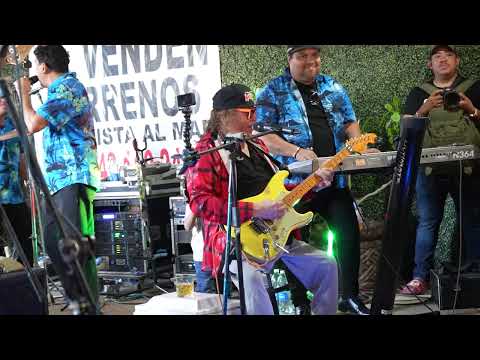 Se Menea - Los Karkiks en Vivo 2025