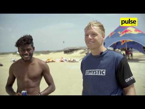 Kitesurfing in Kalpitiya Red Bull