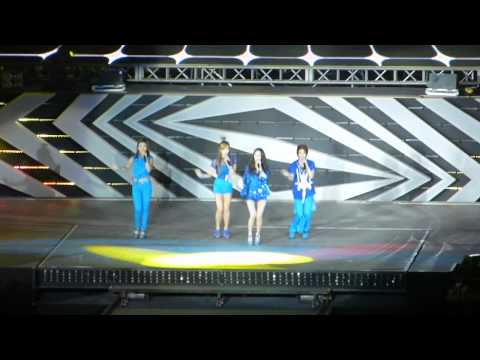 120922 [Fancam] SMTown JKT - F(x) Hot Summer (cut)