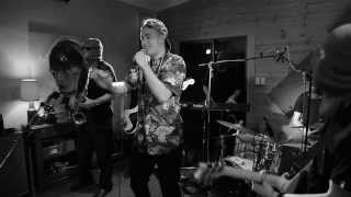 Manic Monday Sessions: Def Manic - Stuck In The Moment