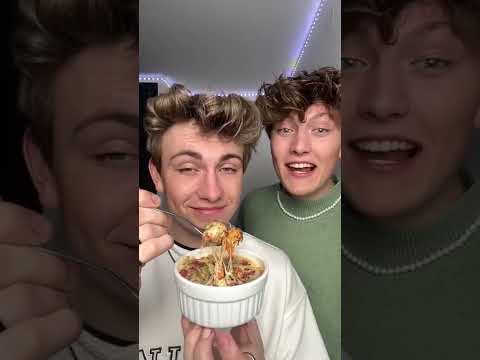 Tassenpizza ist vielleicht keine Sterneküche, aber dafür ✨super lecker ✨🥰