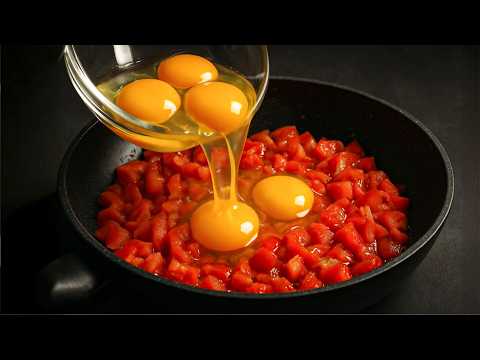 This is the most delicious tomato and eggs recipe! Easy and quick breakfast