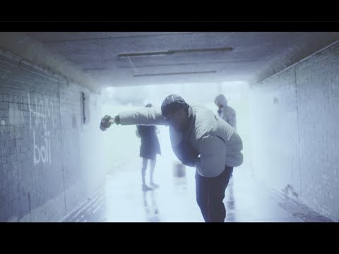 Izzie Gibbs - SNAKEY