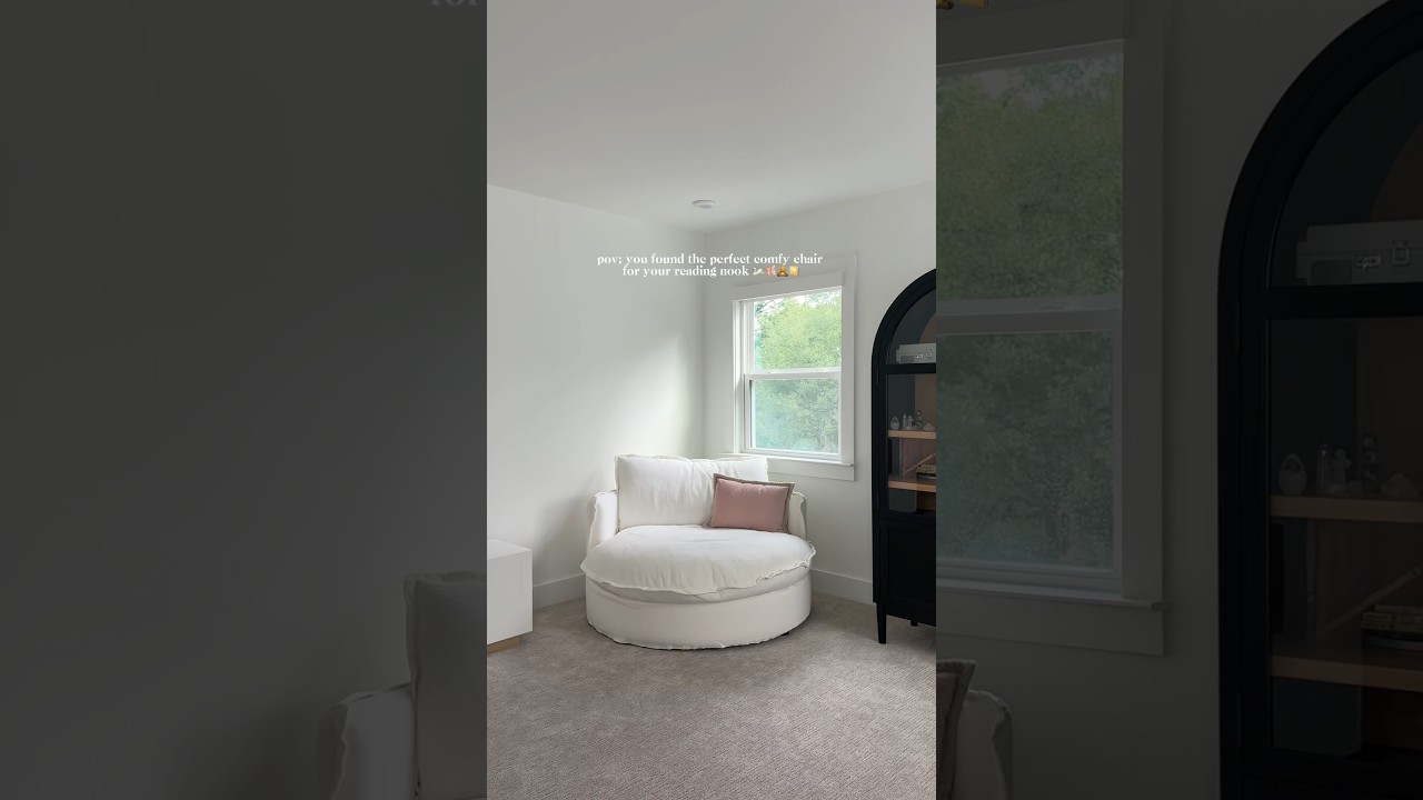 setting up my cozy reading nook 📔🧸 #readingcorner #bookshelf #booklover #books #readingnook #cozy