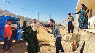 Download lagu The Latest Blow: Iman & Maryam's Family on the Edge mp3