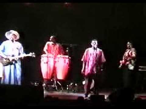 Ali Farka Touré & Asco feat. Hank Shizzoe: Amandrai