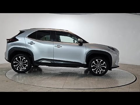 Toyota Yaris Cross Design HEV Automatic - Reversin - Image 2