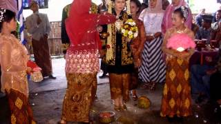 preview picture of video 'persiapan pernikahan q'