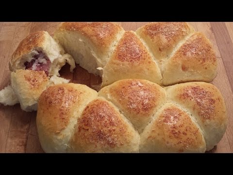 Danubio bread with ham and cheese