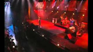 Gary Moore - Walking by Myself (Live @ Montreux 2001)