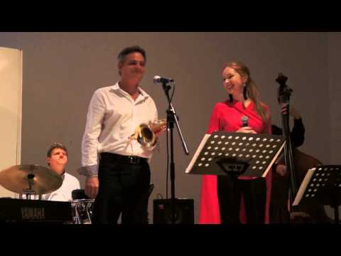 Elena Gulyaeva  - "LES FEUILLES MORTES"