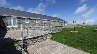 preview picture of video 'North Wales cottages to rent near the Coast | Deri Lleyn'