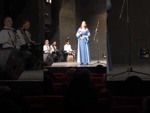 Slavica Vuković Ognjenović -  Karanfil se na put sprema