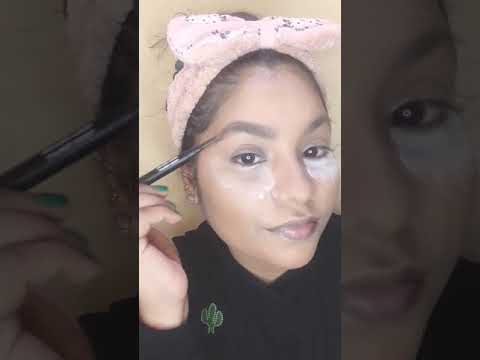 Priyanka Dalvi Smokey eyes