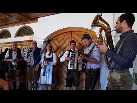 Slowenische Grüße  -  Die Hutscher