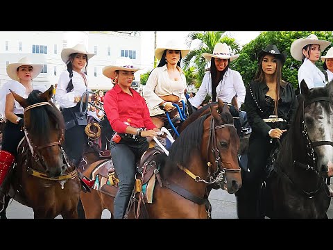 Incredible HORSE RIDING | Increíble CABALGATA, COLOMBIA | Horseback riding in Tuluá - Valle #1