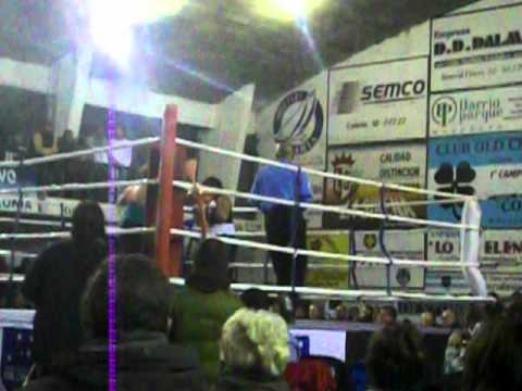 Katia Alvariño La Leona vs. Yeniffer Faccio Miss K.O 3er round (Primera parte)